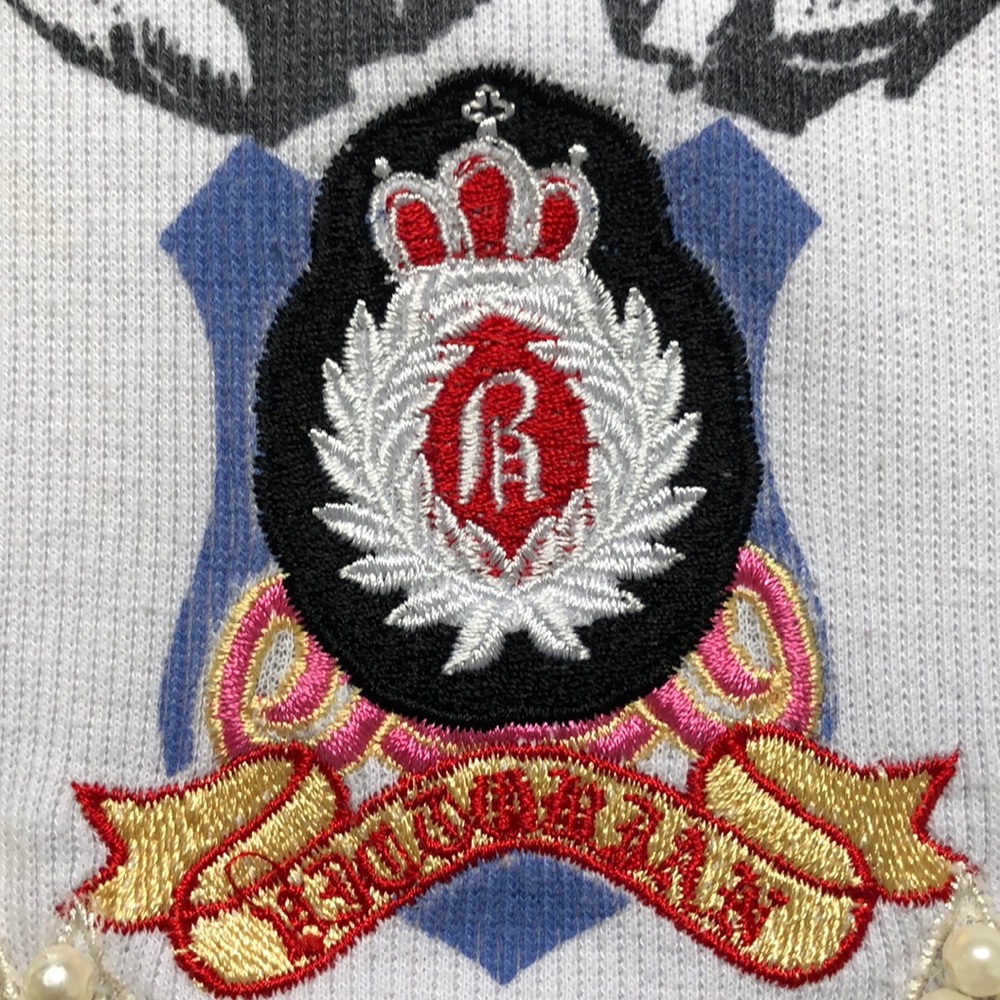 “Beauty and Love”embellished and embroidered top - Picture 8 of 9
